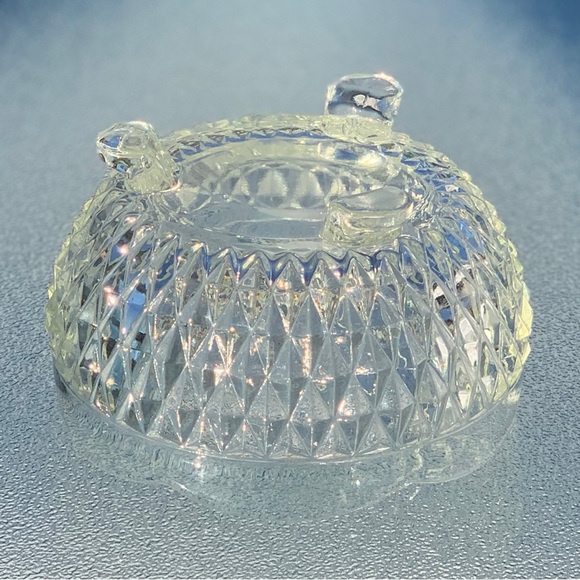 Diamond Point 3-Footed Candy Dish - Picture 4 of 7